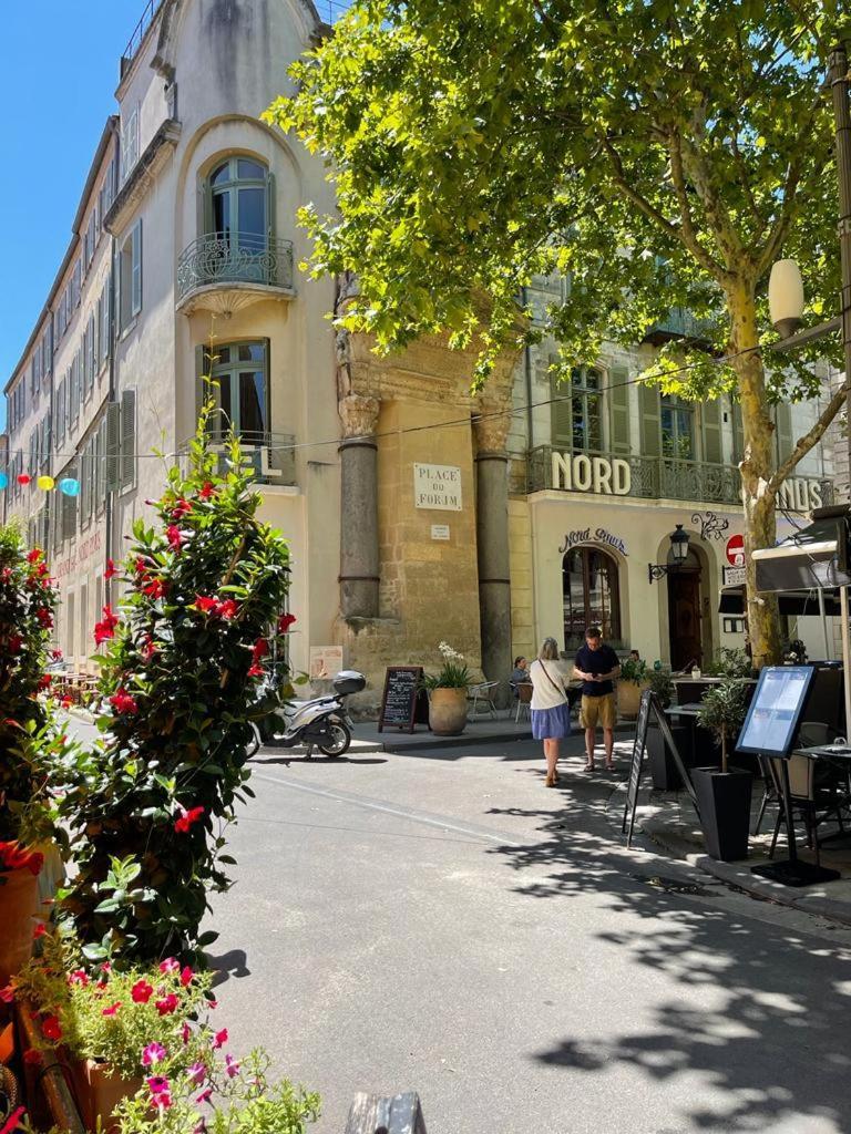 Le Favorin 1 Apartment Arles Exterior photo